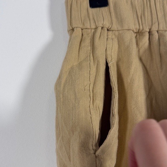 NWT Hollister Shorts - Picture 4 of 8